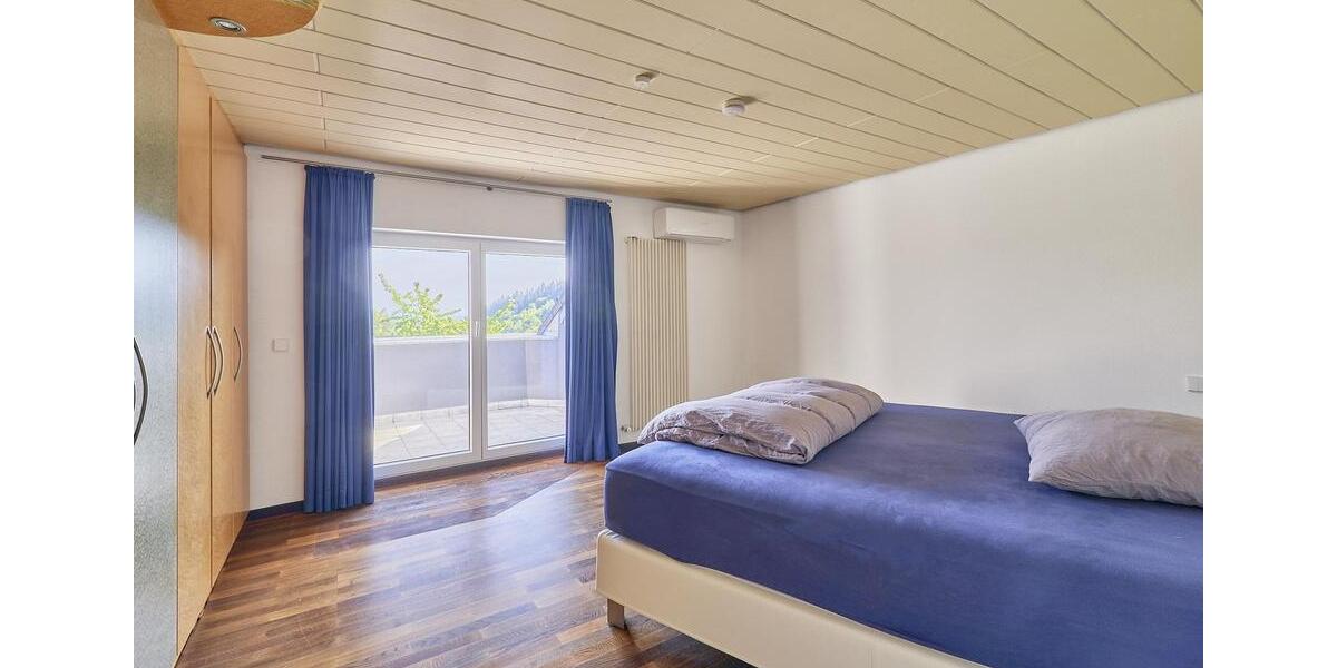 Einfamilienhaus Neckarsteinach - 9 Zimmer, 331 m&sup2;, 2.450&euro; | Angebot:23614375