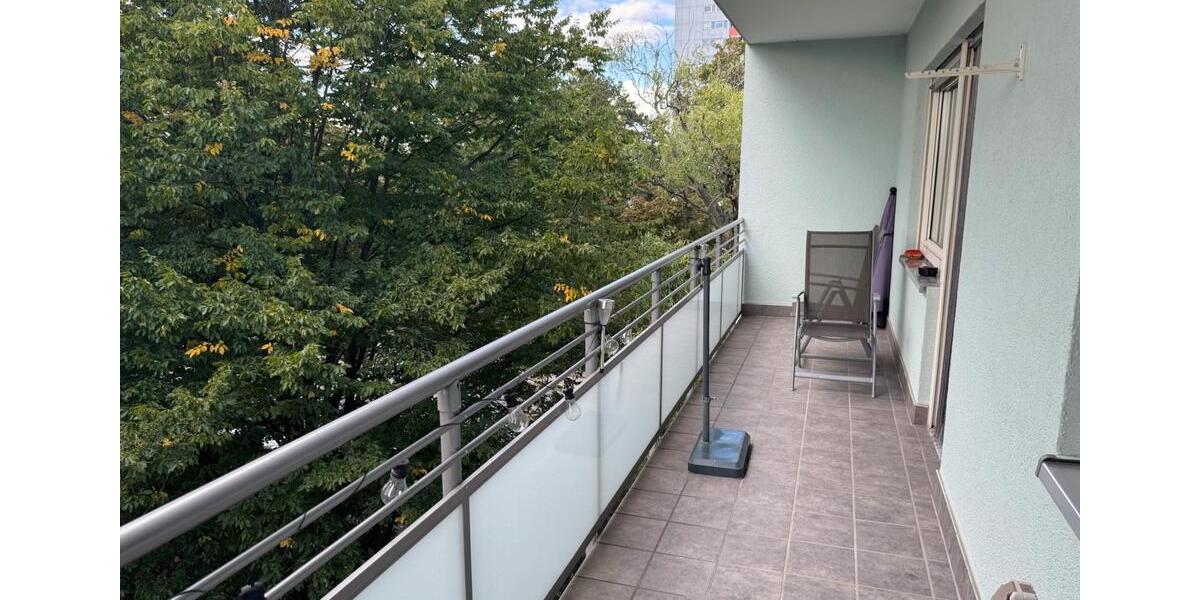 Eigentumswohnung 77qm, 3 Zimmer, Küche, Bad und Garage 3 zimmer