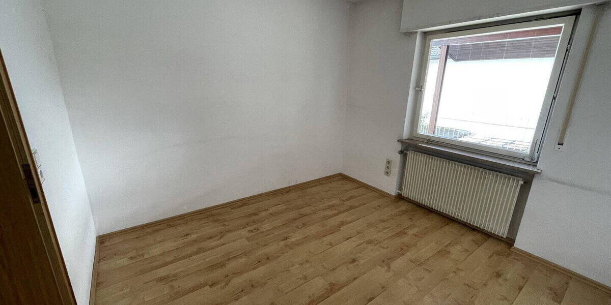 Mehrfamilienhaus, Wohnhaus Lorsch - 8 Zimmer, 217 m&sup2;, 538.000&euro; | Angebot:26477779