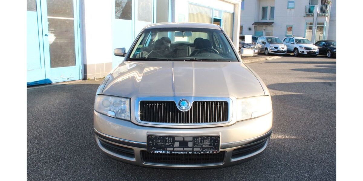 Skoda Superb 192.000 km 1.000 &euro; Worms-Pfeddersheim 67551