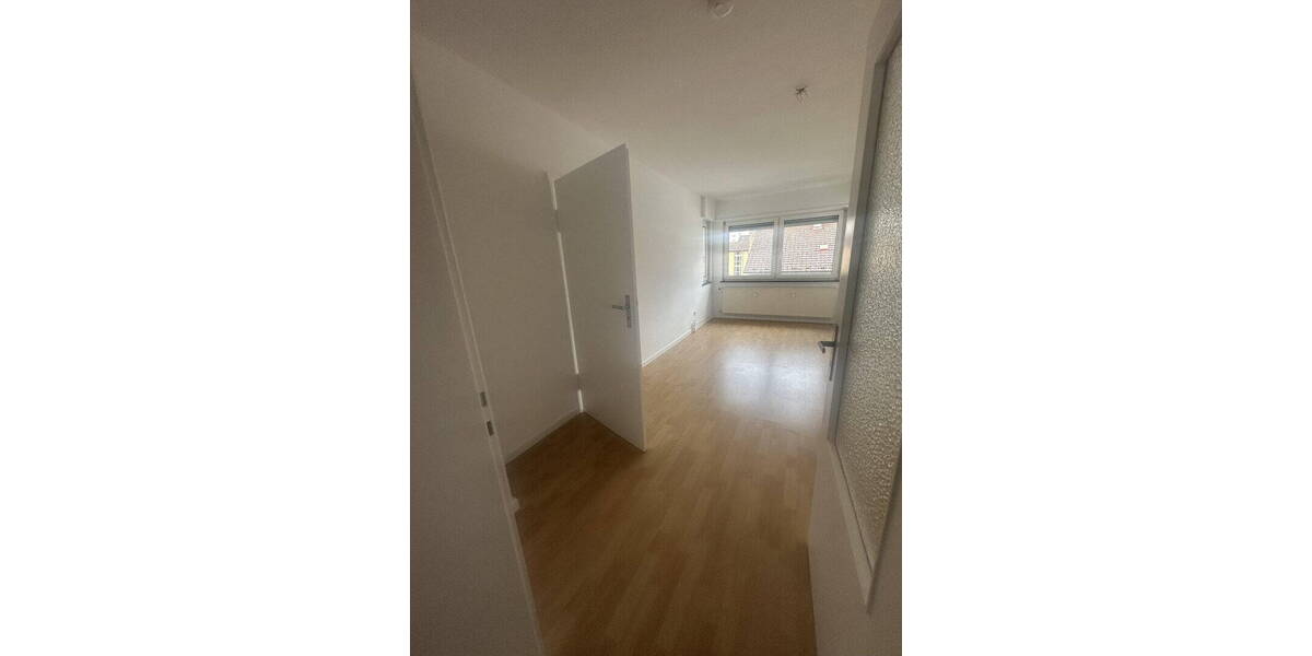 Etagenwohnung Mannheim Neckarstadt - 3 Zimmer, 84 m&sup2;, 1.390&euro; | Angebot:26348114