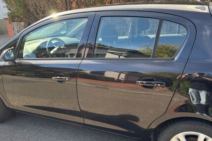 Opel Corsa 167.000 km 2.200 &euro; Worms 67551
