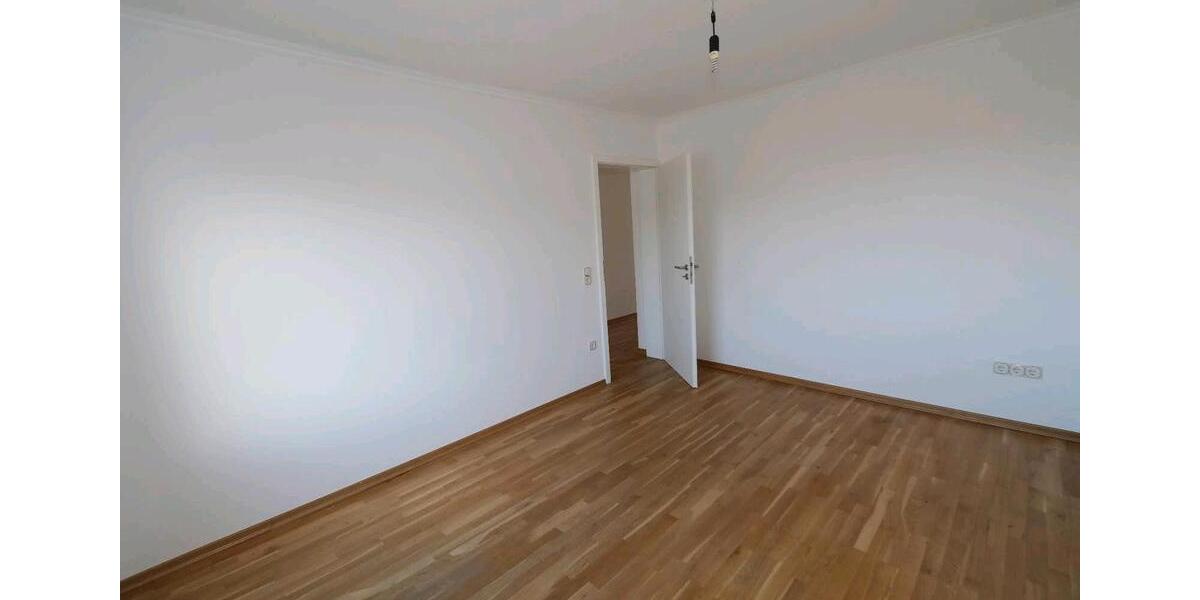 Etagenwohnung Ludwigshafen am Rhein Ludwigshafen-Oggersheim - 3 Zimmer, 85 m&sup2;, 1.300&euro; | Angebot:26197786