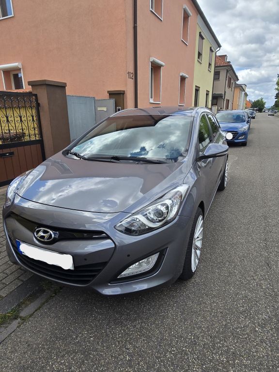 i30