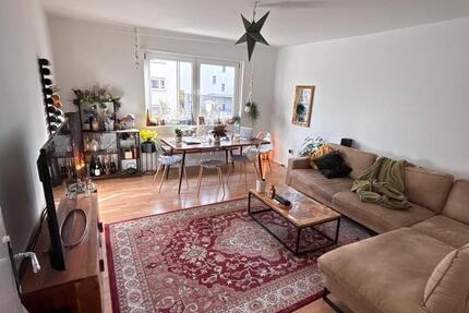 Charmante, lichtdurchflutete Wohnung im Herzen des Lindenhofs 2 zimmer