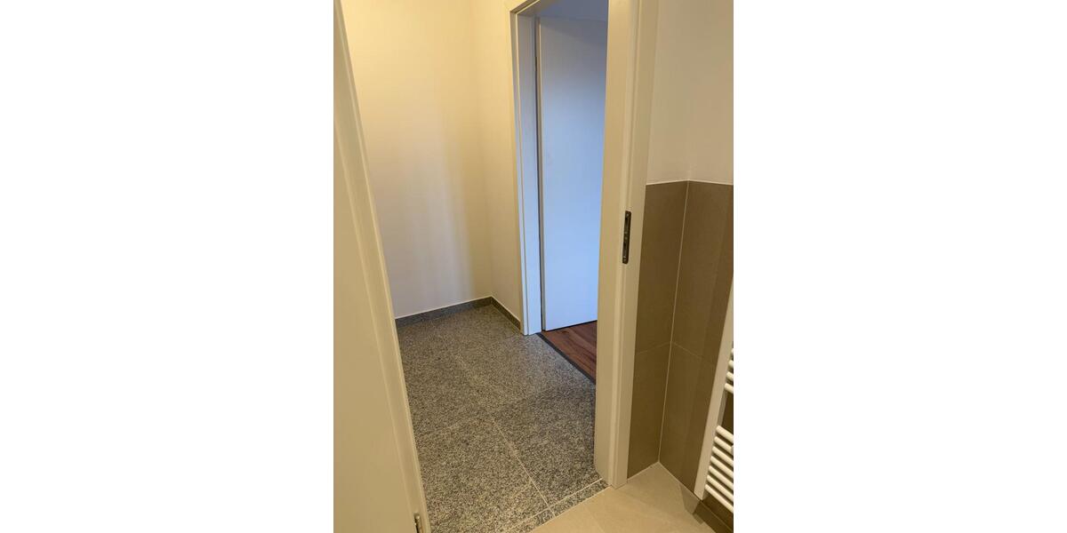 Etagenwohnung Ludwigshafen am Rhein Ludwigshafen-Hemshof - 2 Zimmer, 45 m&sup2;, 165.000&euro; | Angebot:25987136