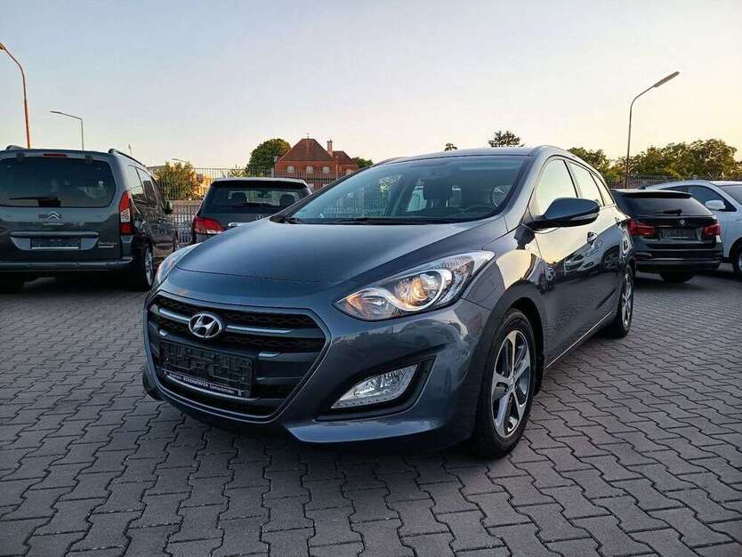 i30