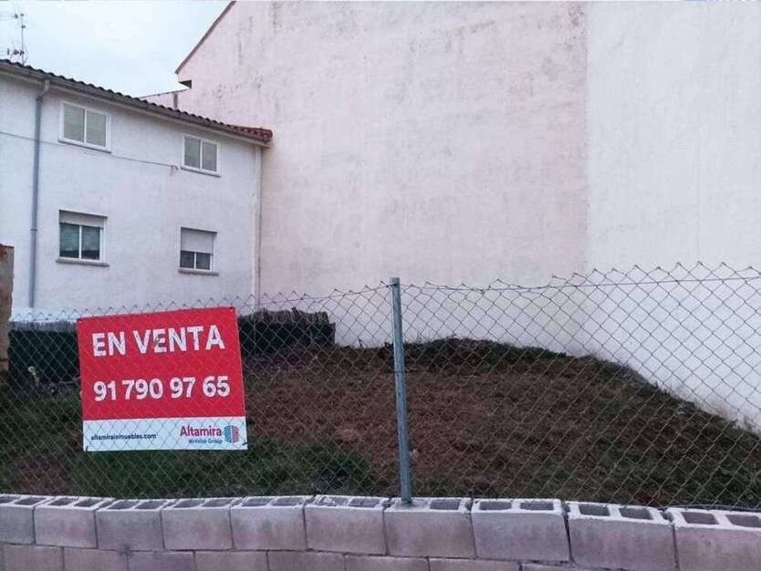 Grundstück zu verkaufen in Perales de Tajuña 33.000 €