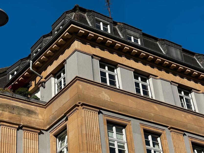 Stilvolles Wohnen in denkmalgeschütztem Ambiente mit sonniger Dachterrasse