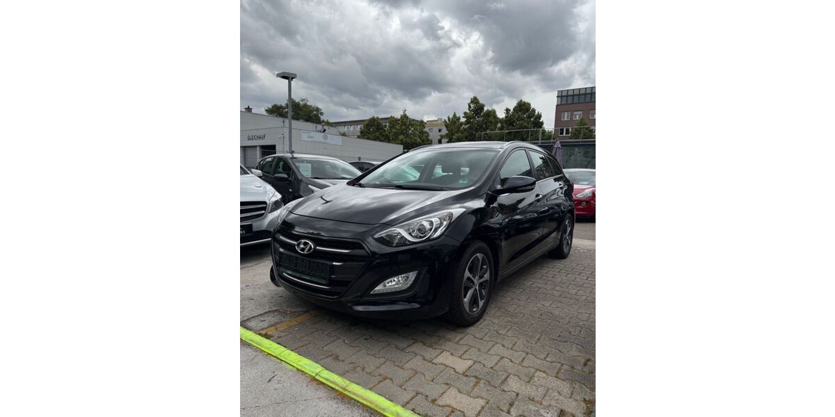 Hyundai i30 83.515 km 9.990 &euro; Mannheim 68199