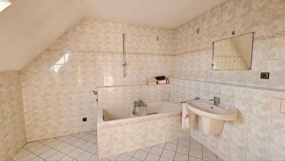 Dachgeschoßwohnung Altrip - 1 Zimmer, 50 m&sup2;, 175.000&euro; | Angebot:26185048