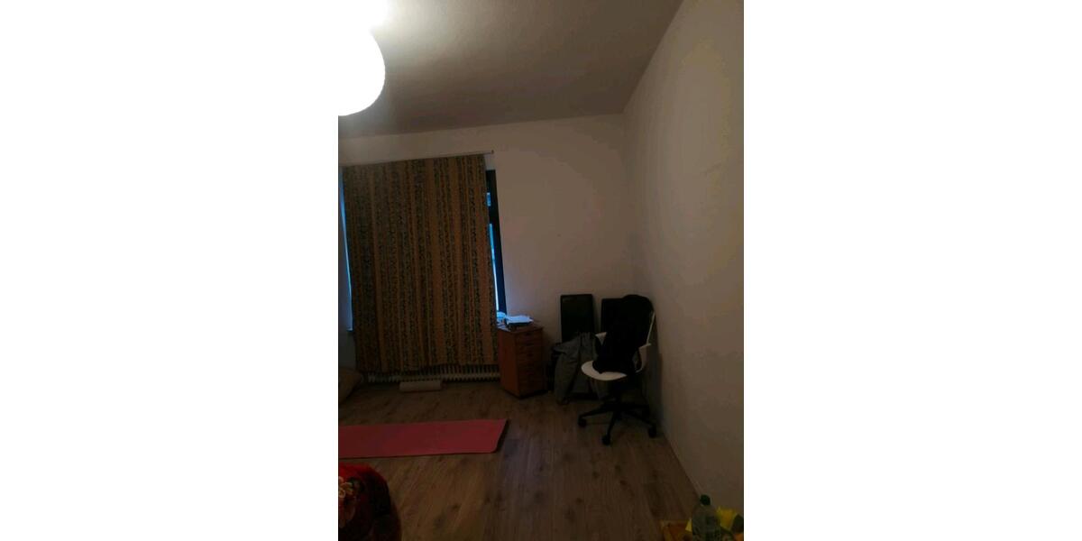 Etagenwohnung Ludwigshafen am Rhein Ludwigshafen-Hemshof - 1 Zimmer, 20 m&sup2;, 420&euro; | Angebot:26200443