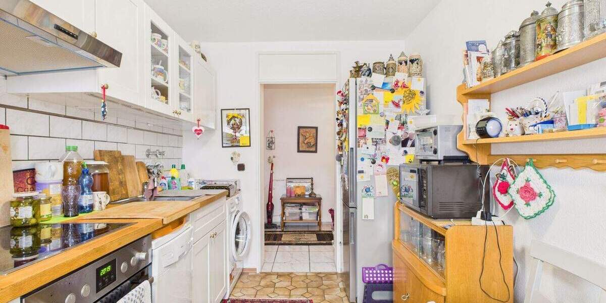 Etagenwohnung Brühl - 3 Zimmer, 85 m&sup2;, 185.000&euro; | Angebot:25374399