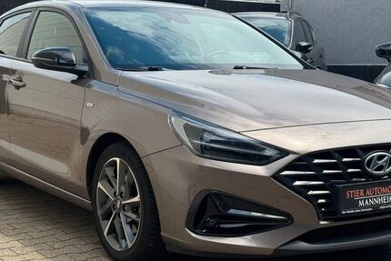 Hyundai i30 81.000 km 16.650 &euro; Mannheim 68199