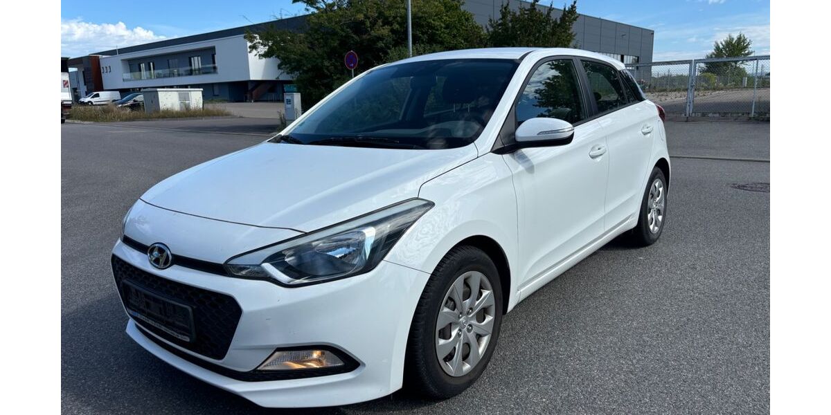 Hyundai i20 29.000 km 10.500 &euro; Plankstadt 68723