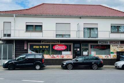 Wohn- und Geschäftshaus in zentraler Lage von Oberhausen zimmer