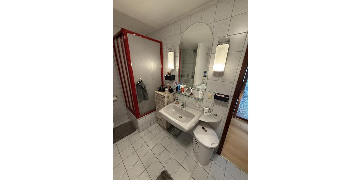 Etagenwohnung Sandhausen - 2 Zimmer, 76 m&sup2;, 750&euro; | Angebot:26579325