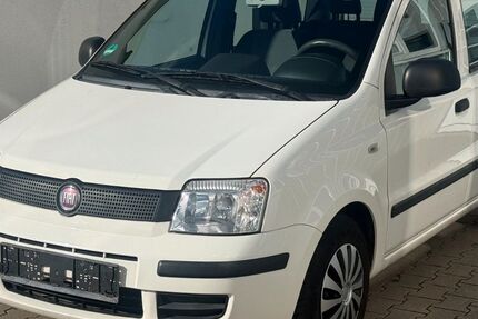 Fiat Panda 132.000 km 3.999 &euro; Oberhausen Rheinhausen 68794