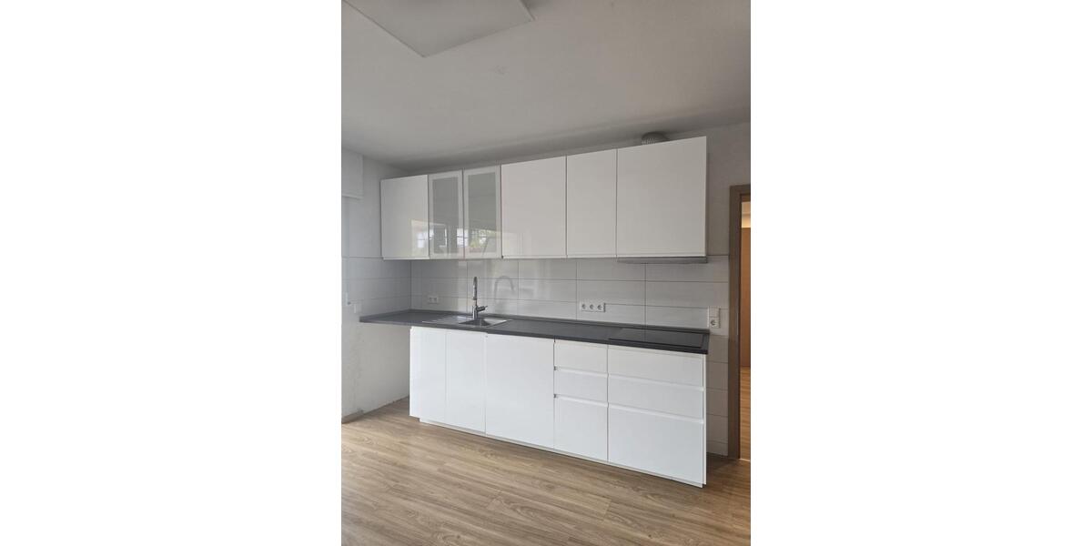 Etagenwohnung Mörlenbach - 5 Zimmer, 126 m&sup2;, 1.440&euro; | Angebot:25379913