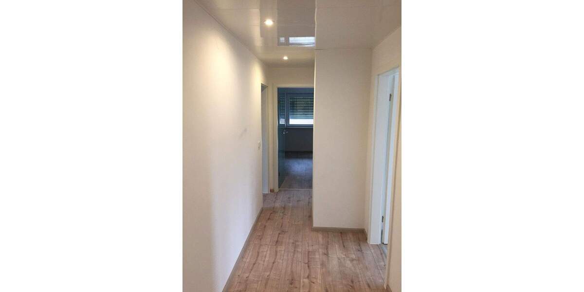 Etagenwohnung Walldorf - 3 Zimmer, 90 m&sup2;, 329.000&euro; | Angebot:25696030