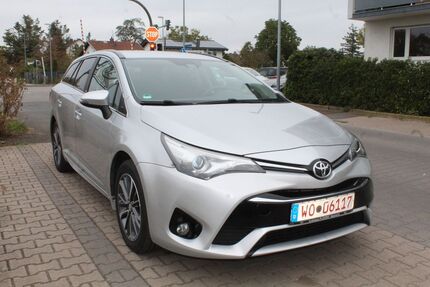 Toyota Avensis 129.000 km 7.490 &euro; Worms-Pfeddersheim 67551