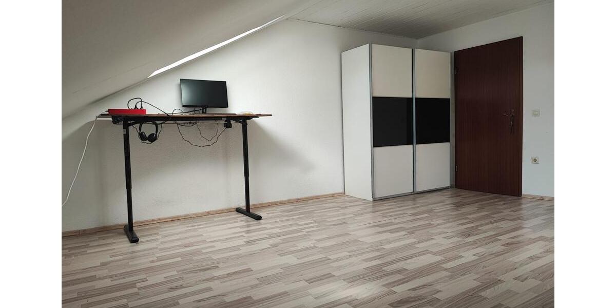 Dachgeschoßwohnung Lampertheim - 1 Zimmer, 44 m&sup2;, 640&euro; | Angebot:25590676