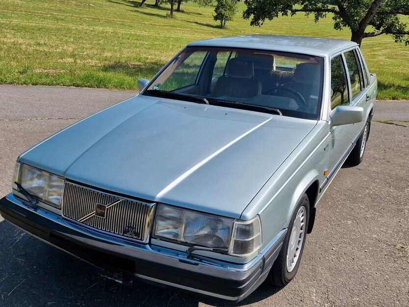 Volvo 760 262.000 km 5.399 € Lindenfels 64678