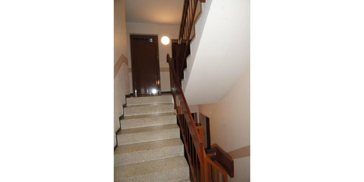 Etagenwohnung Viernheim - 2 Zimmer, 81 m&sup2;, 210.000&euro; | Angebot:26476935