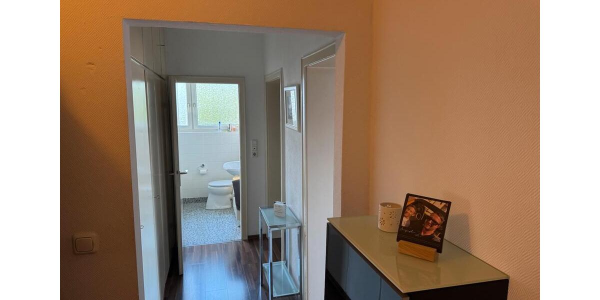 Eigentumswohnung 77qm, 3 Zimmer, Küche, Bad und Garage 3 zimmer