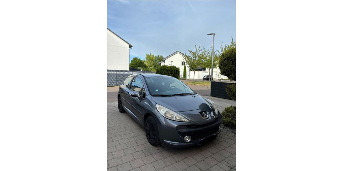 Peugeot 207 169.000 km 2.600 &euro; Ludwigshafen 67063