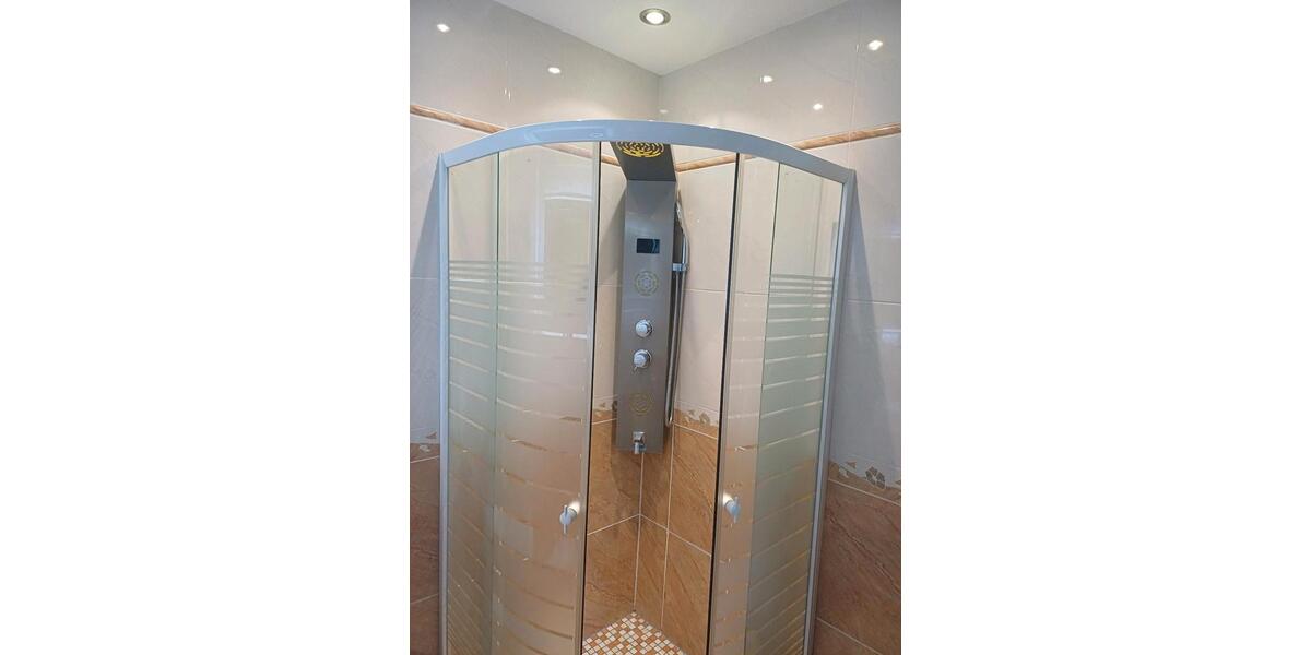 2 Zi.- Wohnung, mit neuer Küche ,vollmöbliert. Einziehen, fertig! 2 zimmer