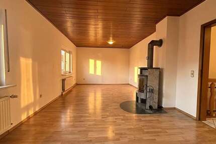 Haus Worms Vororte Südwest - 5 Zimmer, 120 m&sup2;, 245.000&euro; | Angebot:23745420