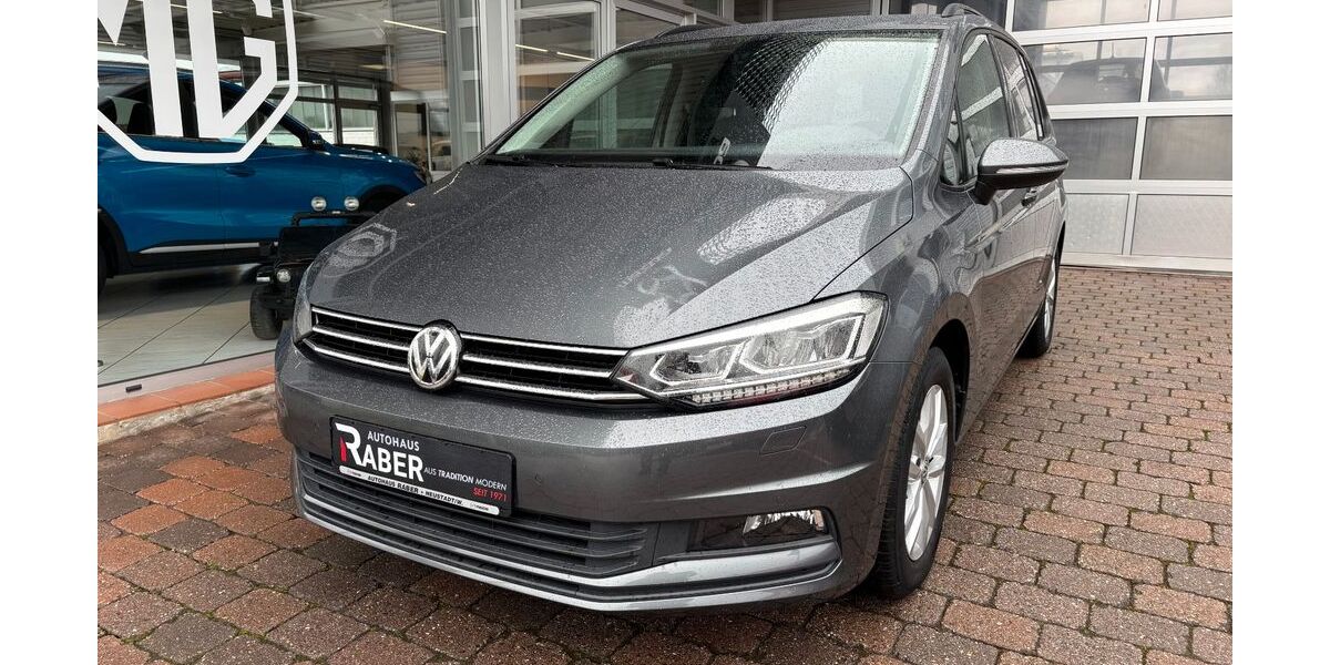 VW Touran 54.823 km 23.990 &euro; Neustadt 67433