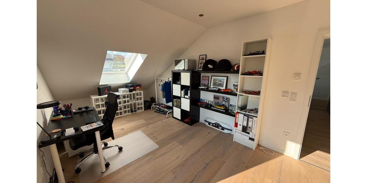 Dachgeschoßwohnung Walldorf - 3 Zimmer, 87 m&sup2;, 419.000&euro; | Angebot:24783953