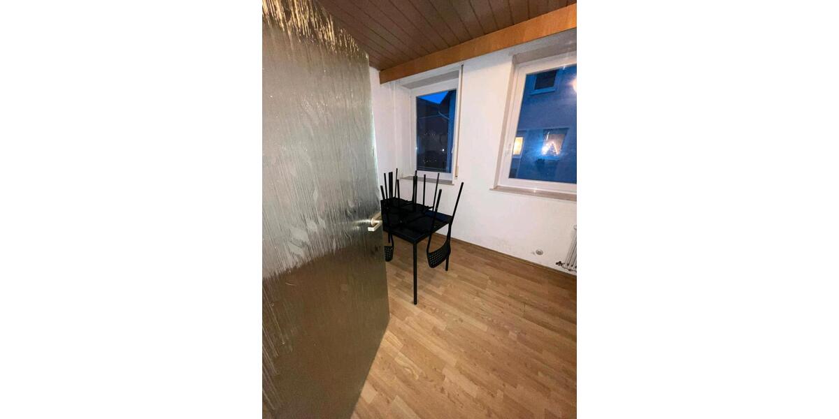 Mehrfamilienhaus, Wohnhaus Bad Dürkheim - 12 Zimmer, 250 m&sup2;, 2.600&euro; | Angebot:25949532