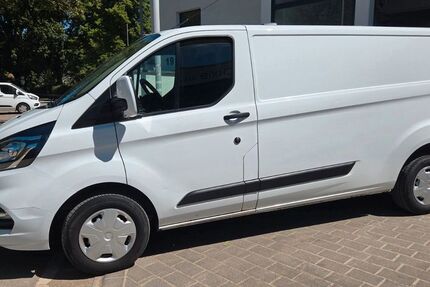 Ford Transit Custom 191.400 km 9.890 &euro; Frankenthal/Studernheim 67227