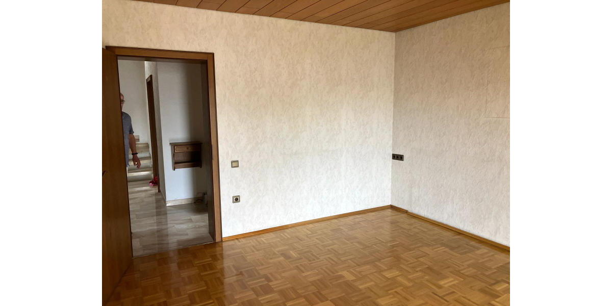 ObjNr:19739 - Schöne, toll geschnittene Doppelhaushälfte mit Terrasse und Garten in ruhiger Lage von Schifferstadt 5 zimmer