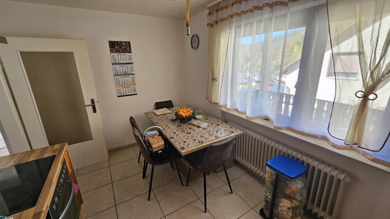 ObjNr:19765 - Sehr gepflegtes 3-Fam. Haus mit Garage, Terrasse und Balkon in Gorxheimertal - Mehrfamilienhaus, Wohnhaus Gorxheimertal | Angebot:23602608