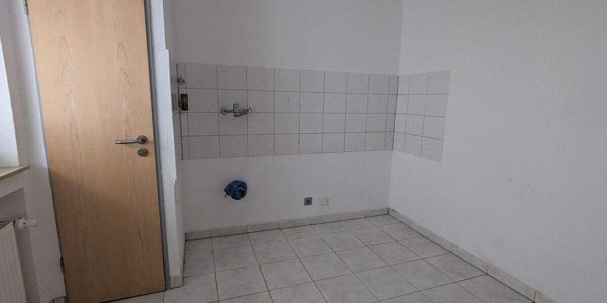 Helle 2-Zimmer Wohnung mit Balkon im 1. OG - Perfekt für Pendler und Studierende 2 zimmer