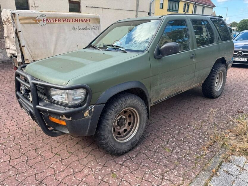 Nissan Pathfinder 180.000 km 1.300 € Rimbach 64668