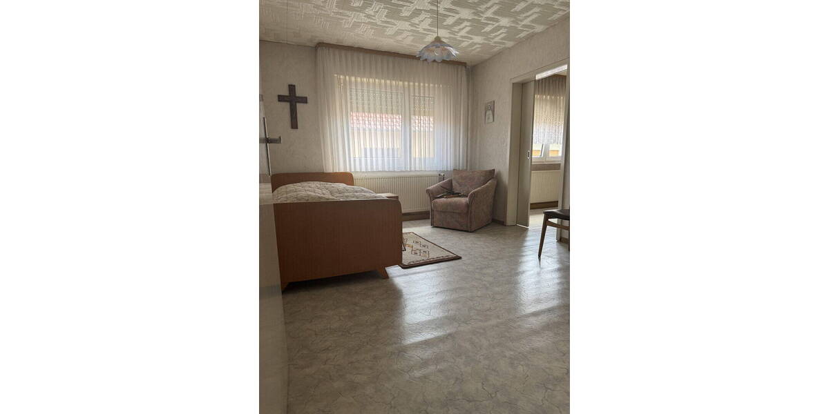 Einfamilienhaus Philippsburg - 5 Zimmer, 148 m&sup2;, 370.000&euro; | Angebot:26155473