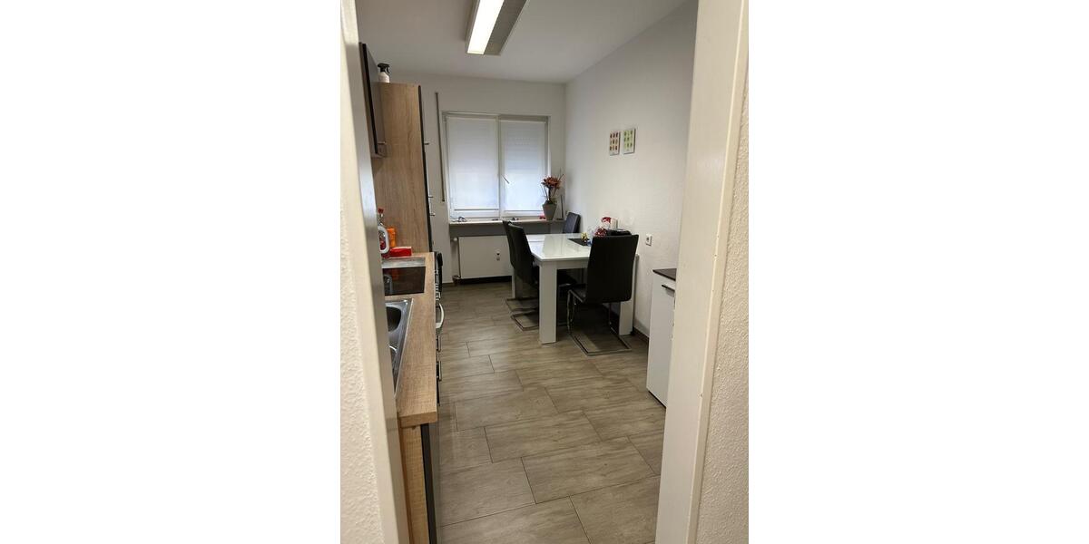 Erdgeschoßwohnung Ludwigshafen am Rhein Ludwigshafen-Hemshof - 2.5 Zimmer, 70 m&sup2;, 980&euro; | Angebot:25632398