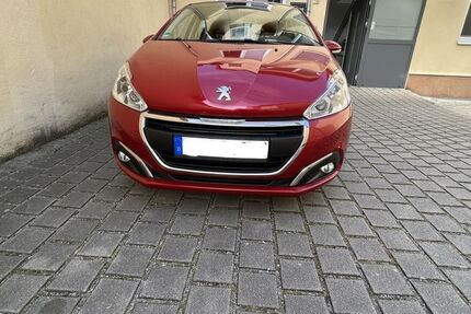 Peugeot 208 81.000 km 6.700 &euro; Mutterstadt 67112