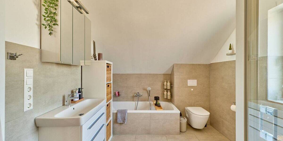 Etagenwohnung Westheim - 5 Zimmer, 103 m&sup2;, 378.000&euro; | Angebot:26486630
