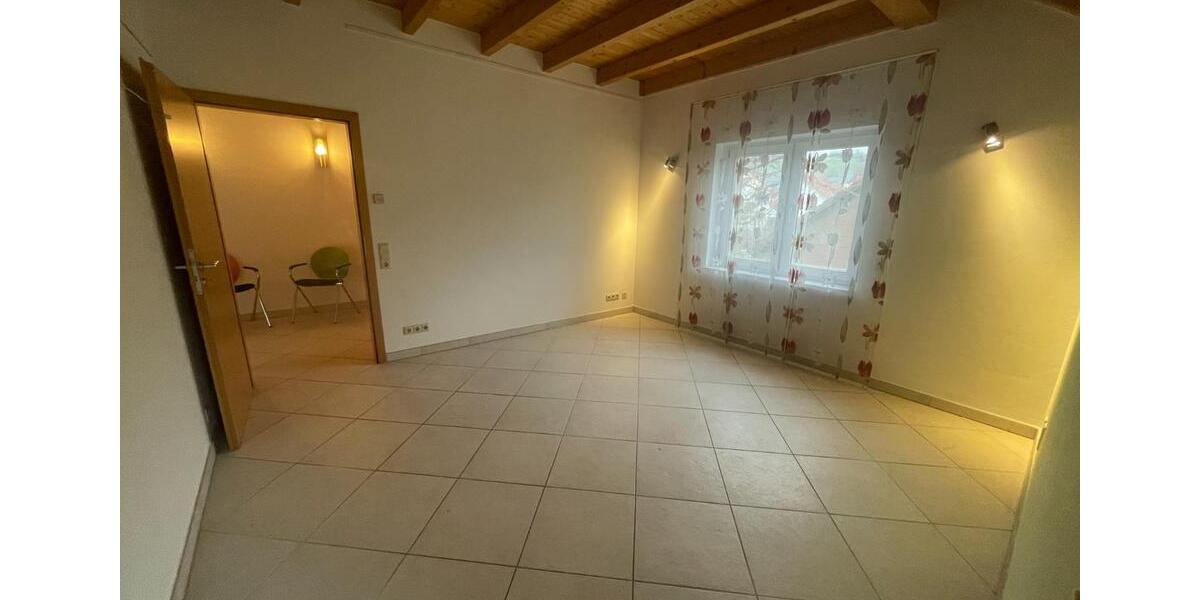 Praxisräume (21,5 qm) zur Untervermietung in Heppenheim (Bergst.) zimmer