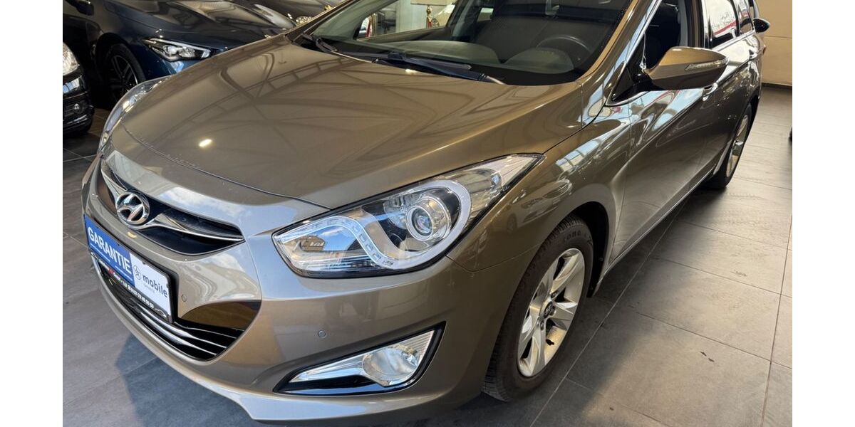 Hyundai i40 136.000 km 8.390 &euro; Ludwigshafen am Rhein 67059