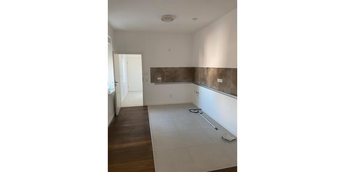 Etagenwohnung Walldorf - 2 Zimmer, 75 m&sup2;, 900&euro; | Angebot:26594304