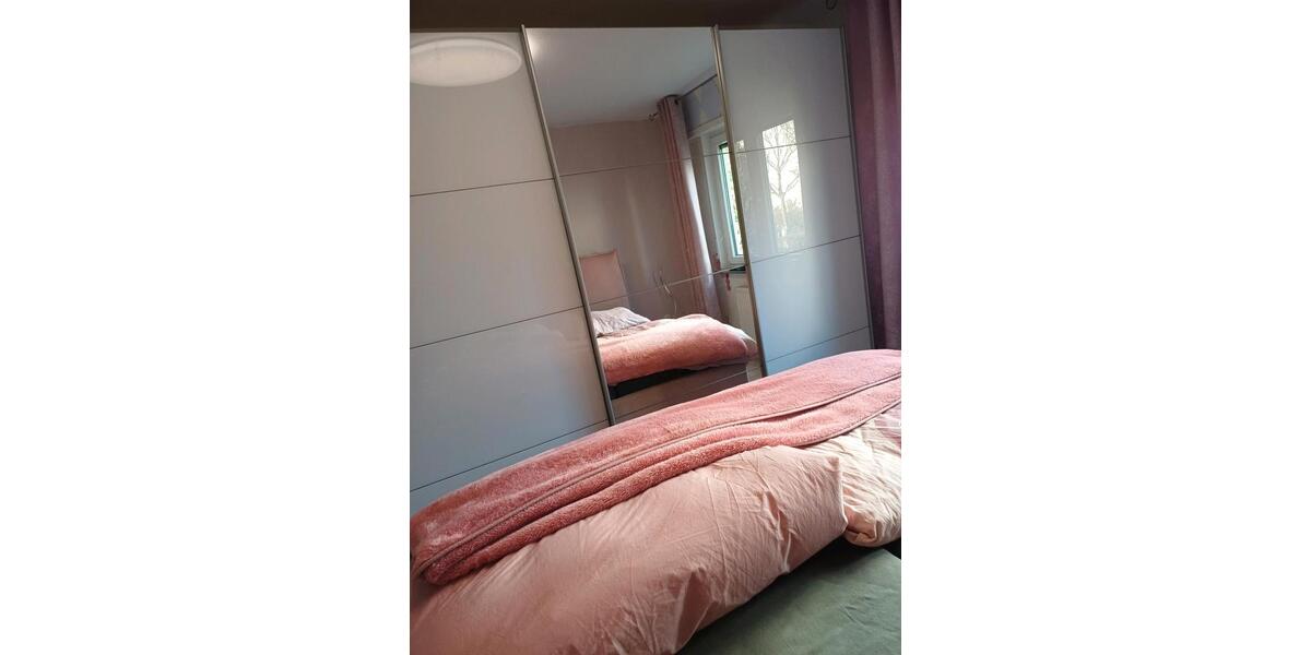 2 Zi.- Wohnung, mit neuer Küche ,vollmöbliert. Einziehen, fertig! 2 zimmer