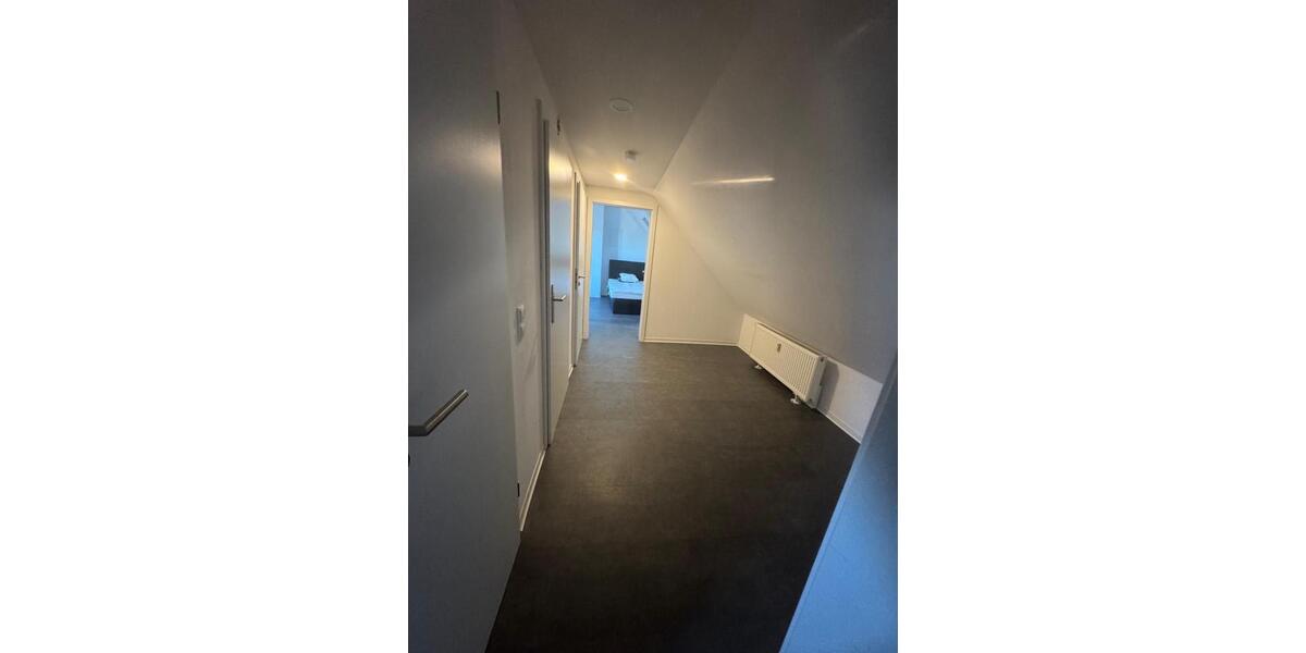 Dachgeschoßwohnung Ludwigshafen am Rhein Ludwigshafen-Oggersheim - 1 Zimmer, 45 m&sup2;, 700&euro; | Angebot:26211726