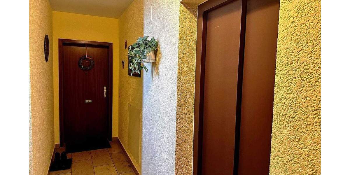 Etagenwohnung Mannheim Rheinau - 3 Zimmer, 93 m&sup2;, 259.000&euro; | Angebot:24858279